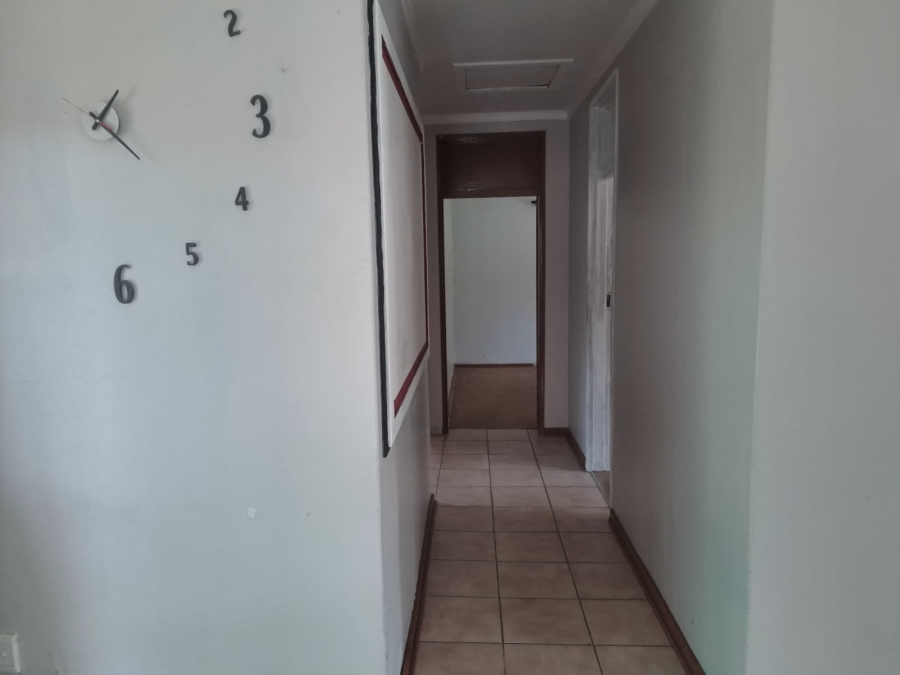 To Let 3 Bedroom Property for Rent in Naudeville Free State